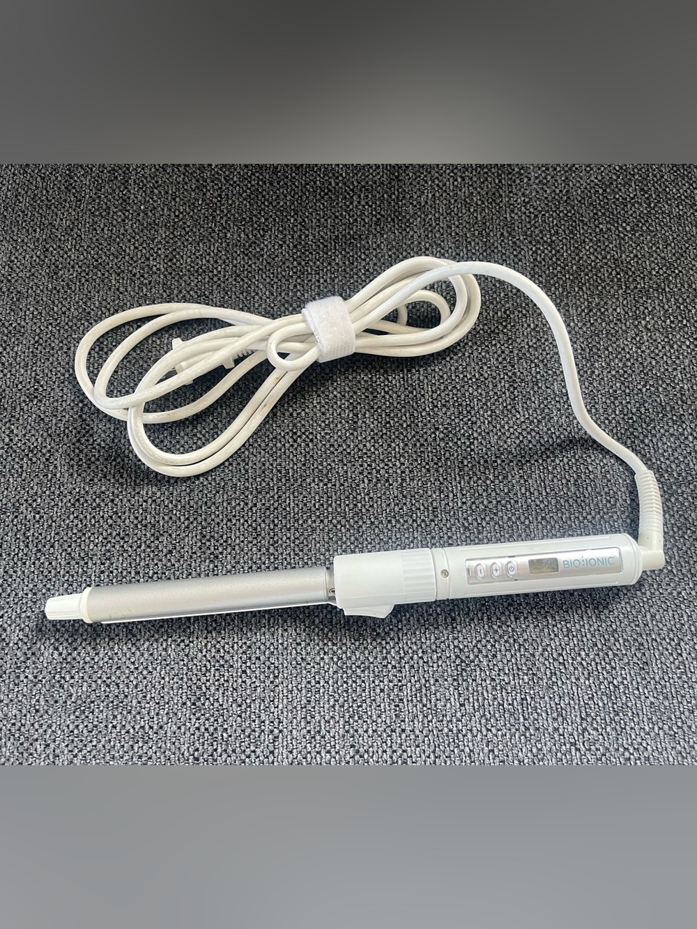 BIOIONIC White Ceramic Curling Wand - Slim Barrel Hair Styler